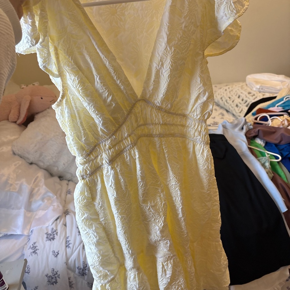 Elegant Yellow Ruffle Sleeve Dress